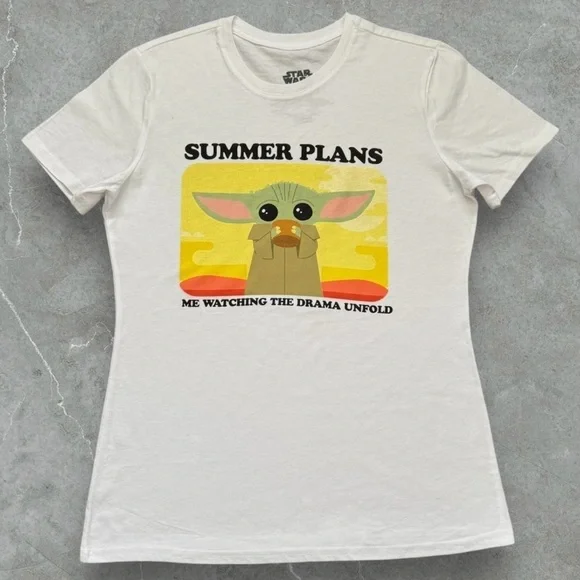 🆕Star Wars Yoda Graphic Short Sleeve Tee - Picture 3 of 16